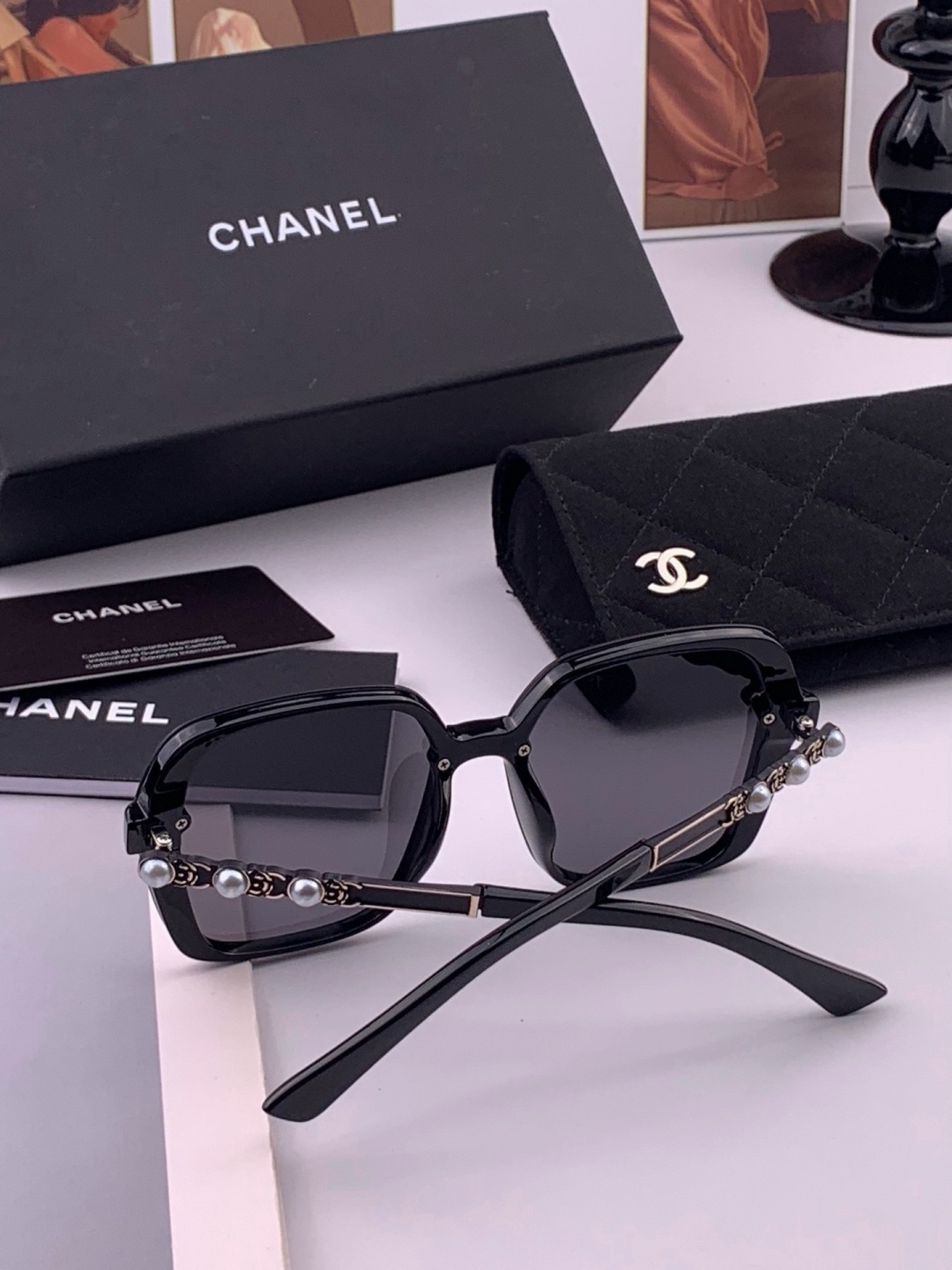 🔺CHANEL🔻官方早春新款，众多明星同款[色]香奈儿‼️‼️新款珍珠大框偏光墨镜 ，🌈🌈宝丽来超清偏光太阳镜🔝🔝型号：