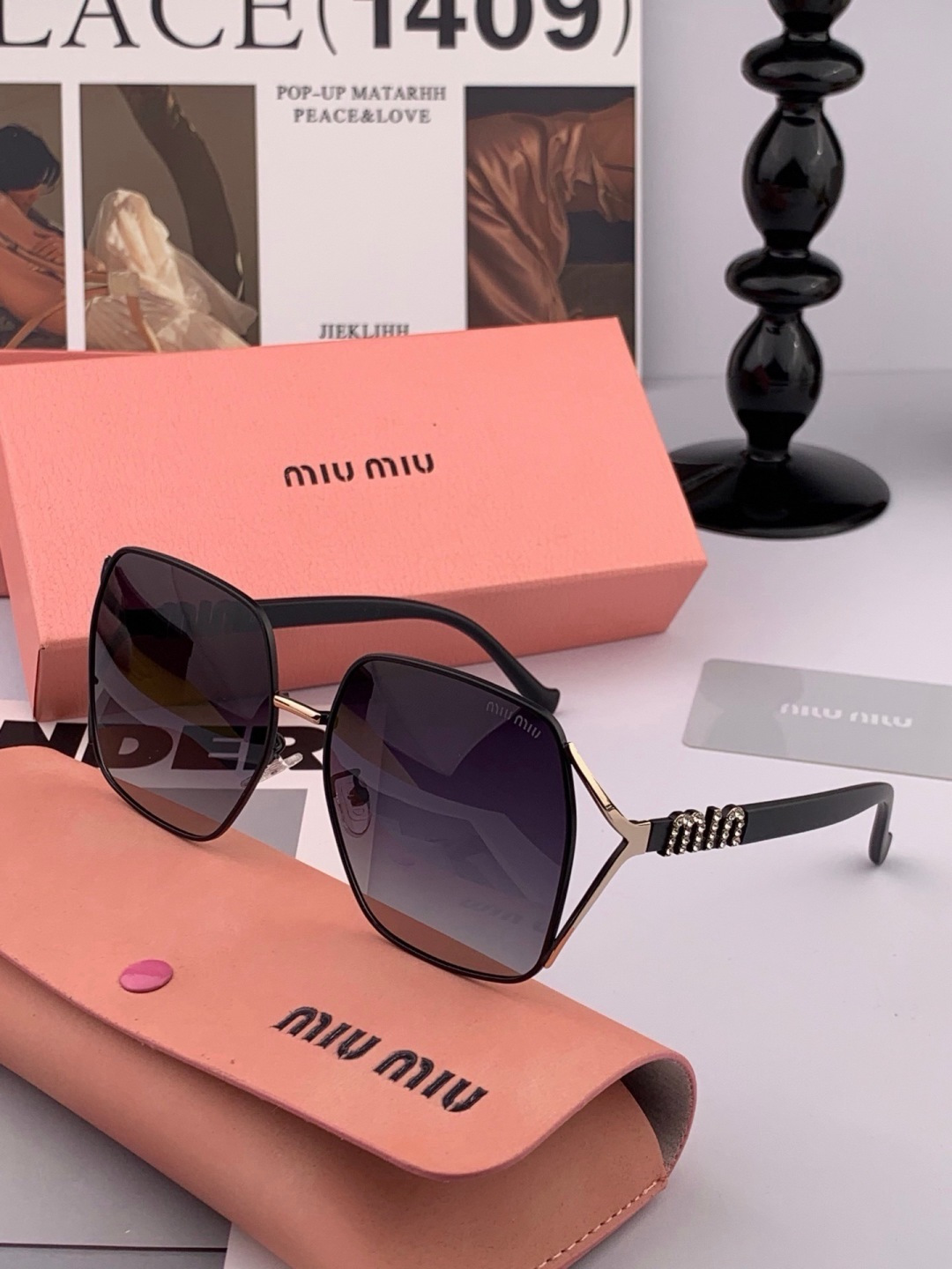 MIUMIU/缪缪🖇🖇开春新款🌟闪耀新款璀璨登台 ❤❤太阳镜潮品 精致个性设计简约时尚 专柜品质值得拥有 绝对潮爆 提升
