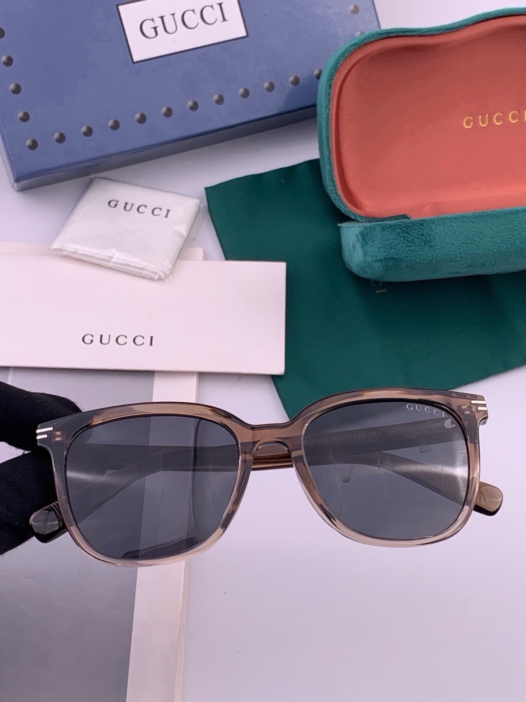 🔺 【GUCCI-偏光太阳镜】开春新款 潮流爆款 时尚偏光太阳镜 高品质 佩戴舒适 网红潮款墨镜 女士高清偏光太阳镜🕶️