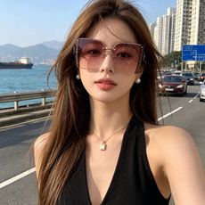 🔺 【DIOR-迪奥】开春新款 潮流爆款 时尚方框太阳镜 高品质 佩戴舒适 网红潮款墨镜 型号:D2365 🔺 【DIOR-迪奥】开春新款 潮流爆款 时尚方框太阳镜 高品质 佩戴舒适 网红潮款墨镜 型号:D2365