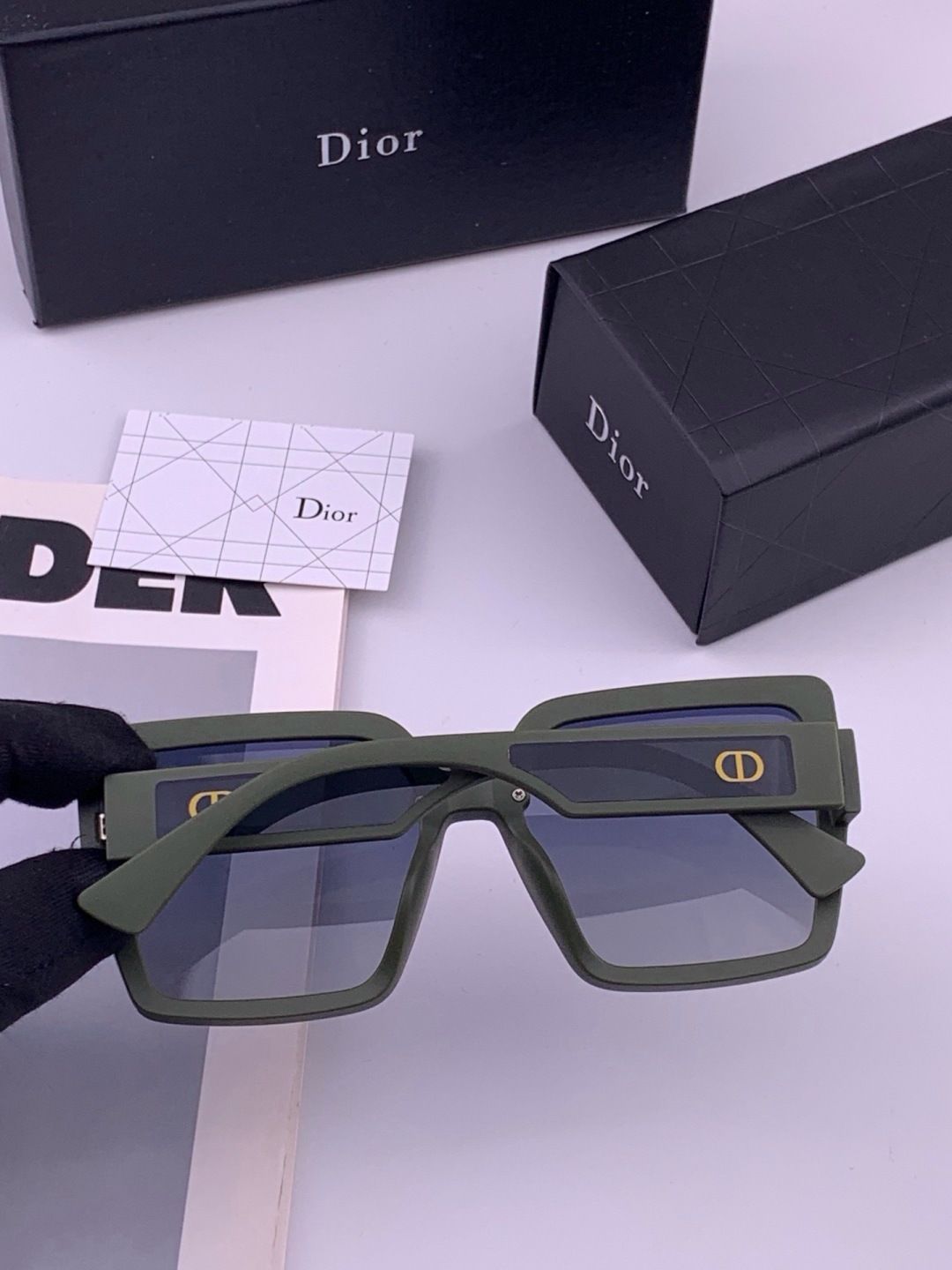 🔺 【DIOR-迪奥】开春新款 潮流爆款 时尚方框偏光太阳镜 高品质 佩戴舒适 网红潮款墨镜 女士高清偏光太阳镜🕶️ 🎉