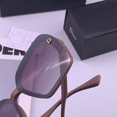 🔺 【DIOR-迪奥】 开春新款 潮流爆款 时尚方框偏光太阳镜 高品质 佩戴舒适 网红潮款墨镜 女士高清偏光太阳镜🕶️ 🔺 【DIOR-迪奥】 开春新款 潮流爆款 时尚方框偏光太阳镜 高品质 佩戴舒适 网红潮款墨镜 女士高清偏光太阳镜🕶️