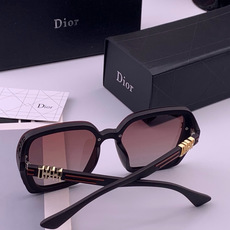 🔺 【DIOR-迪奥】 开春新款 潮流爆款 时尚方框偏光太阳镜 高品质 佩戴舒适 网红潮款墨镜 女士高清偏光太阳镜🕶️ 🔺 【DIOR-迪奥】 开春新款 潮流爆款 时尚方框偏光太阳镜 高品质 佩戴舒适 网红潮款墨镜 女士高清偏光太阳镜🕶️
