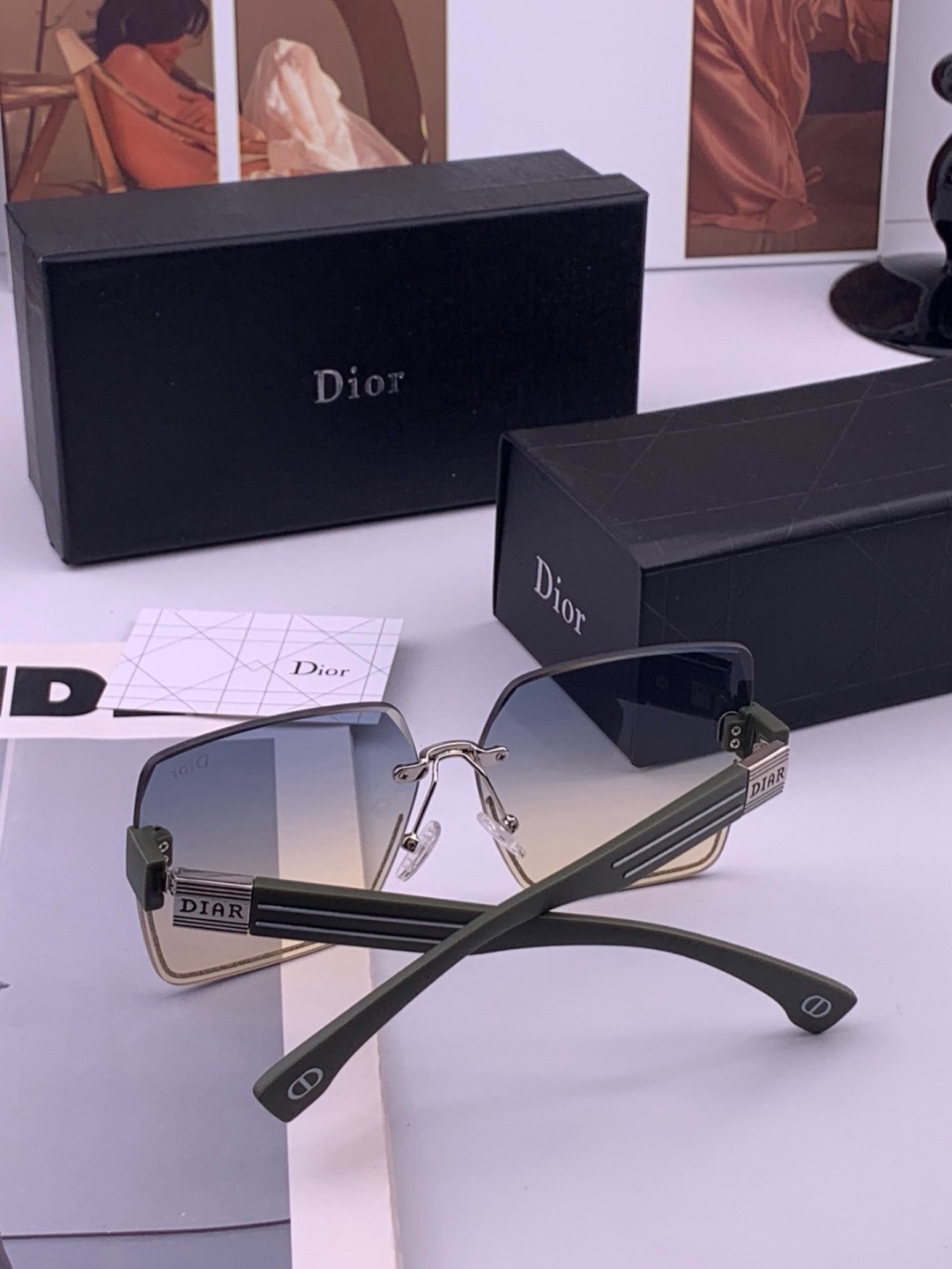 🔺 【DIOR-迪奥】开春新款 潮流爆款 时尚方框太阳镜 高品质 佩戴舒适 网红潮款墨镜 型号：D7771