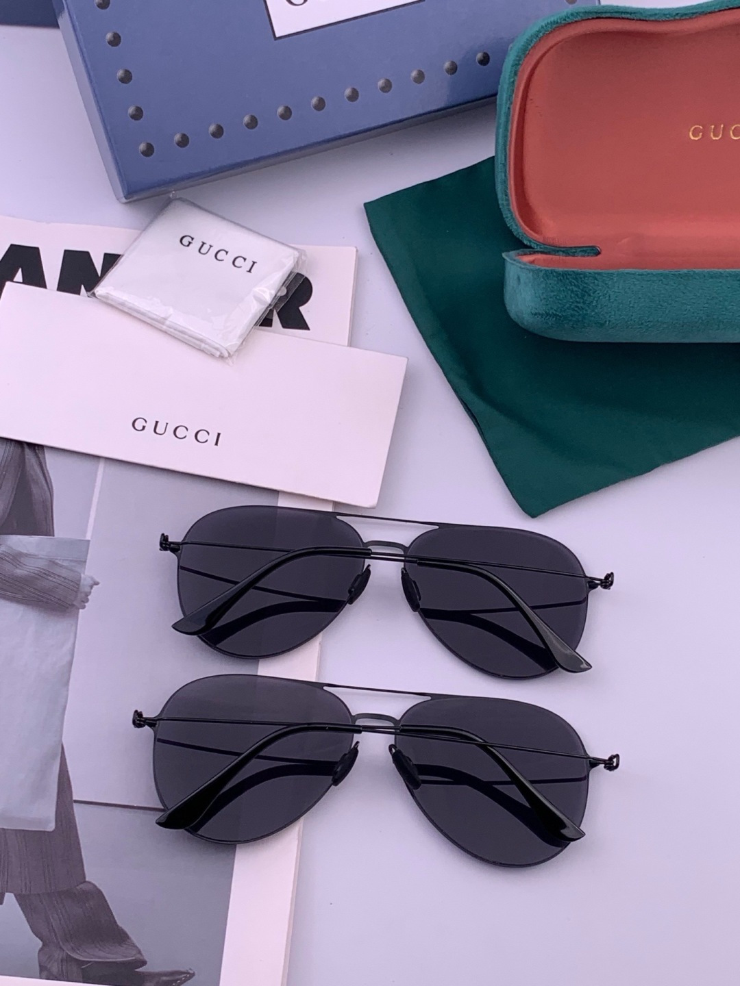 Gucci 春夏新款超轻无螺丝压不坏系列情侣款太阳镜高清尼龙镜片🦅完美品质，适合各种脸型，经典太阳镜亮相时装周.超酷拉风