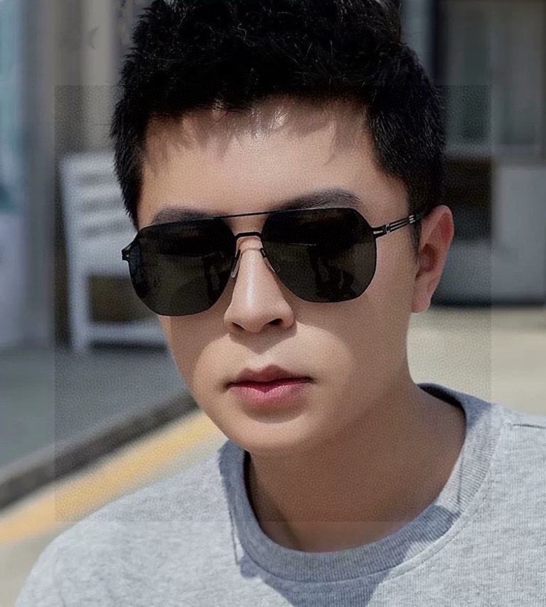 ♦️ GUCCI 2024新款男女情侣款太阳镜多边形墨镜iP电镀永不褪色 超轻超有弹性整幅眼镜无螺丝重要的是压不坏 高清