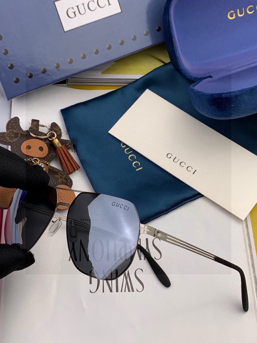♦️ GUCCI 2024新款男女情侣款太阳镜多边形墨镜iP电镀永不褪色 超轻超有弹性整幅眼镜无螺丝重要的是压不坏 高清