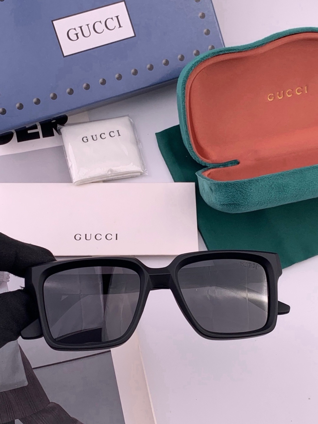 🔺 【GUCCI-偏光太阳镜】开春新款 潮流爆款 时尚方框偏光太阳镜 高品质 佩戴舒适 网红潮款墨镜 女士高清偏光太阳镜