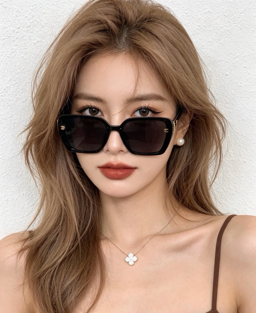 🔺CHANEL🔻官方早春新款，众多明星同款[色]香奈儿‼️‼️新款大框偏光墨镜 ，镜腿LOGO小珍珠🌈🌈宝丽来超清偏光太