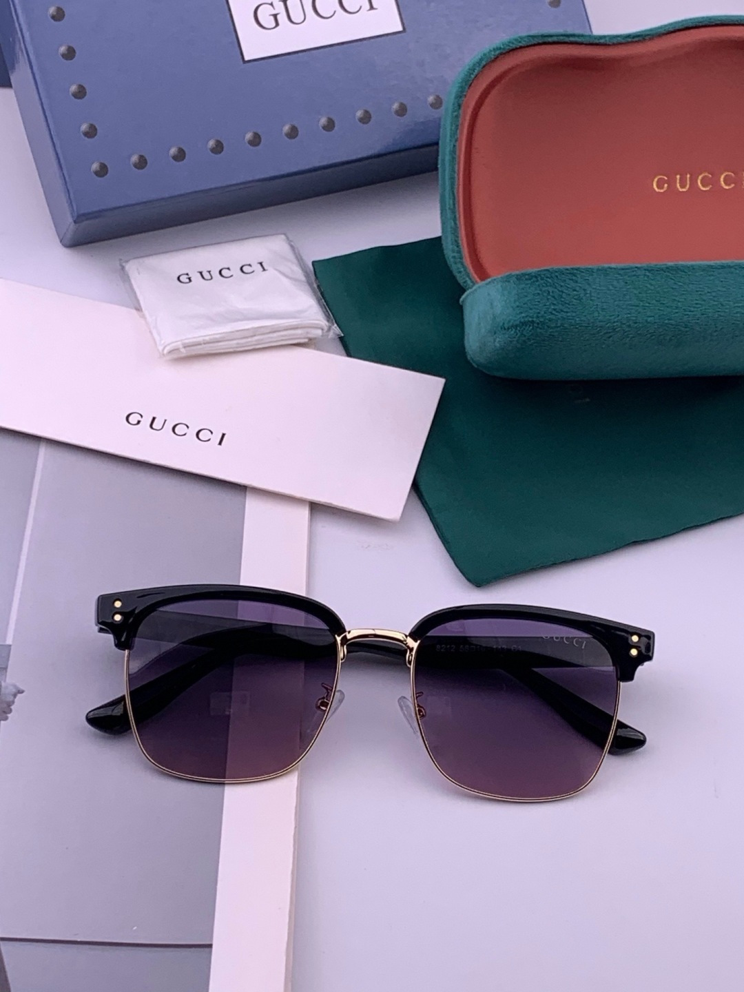 【GUCCI】新款GUCCI 时尚百搭大方框，别致半框设计 大气风格 全新清新配色，街拍气质护目太阳镜 ！型号：G282