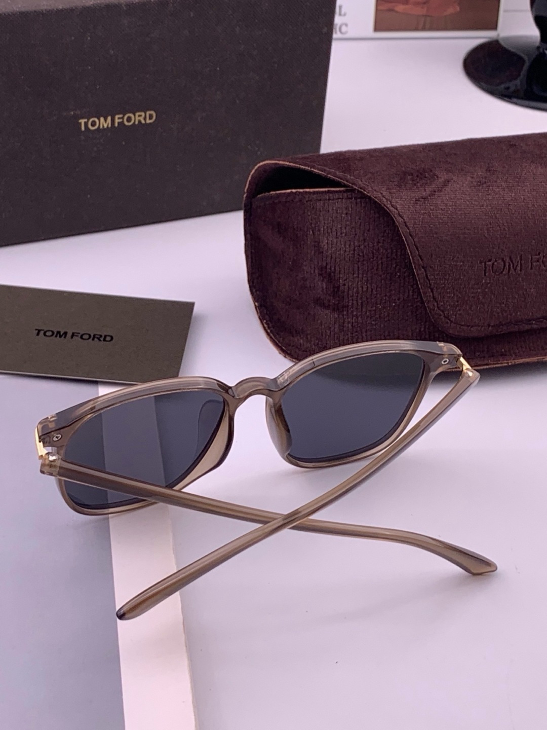 【TOMFORD】汤姆福特 爆款来袭！经典火爆作品 重磅出击 ！超经典偏光眼镜，时刻展现时尚大牌风范！我心动，💓我选择！