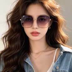 🔺 【DIOR-迪奥】开春新款 潮流爆款 时尚方框偏光太阳镜 高品质 佩戴舒适 网红潮款墨镜 型号:D5813 🔺 【DIOR-迪奥】开春新款 潮流爆款 时尚方框偏光太阳镜 高品质 佩戴舒适 网红潮款墨镜 型号:D5813