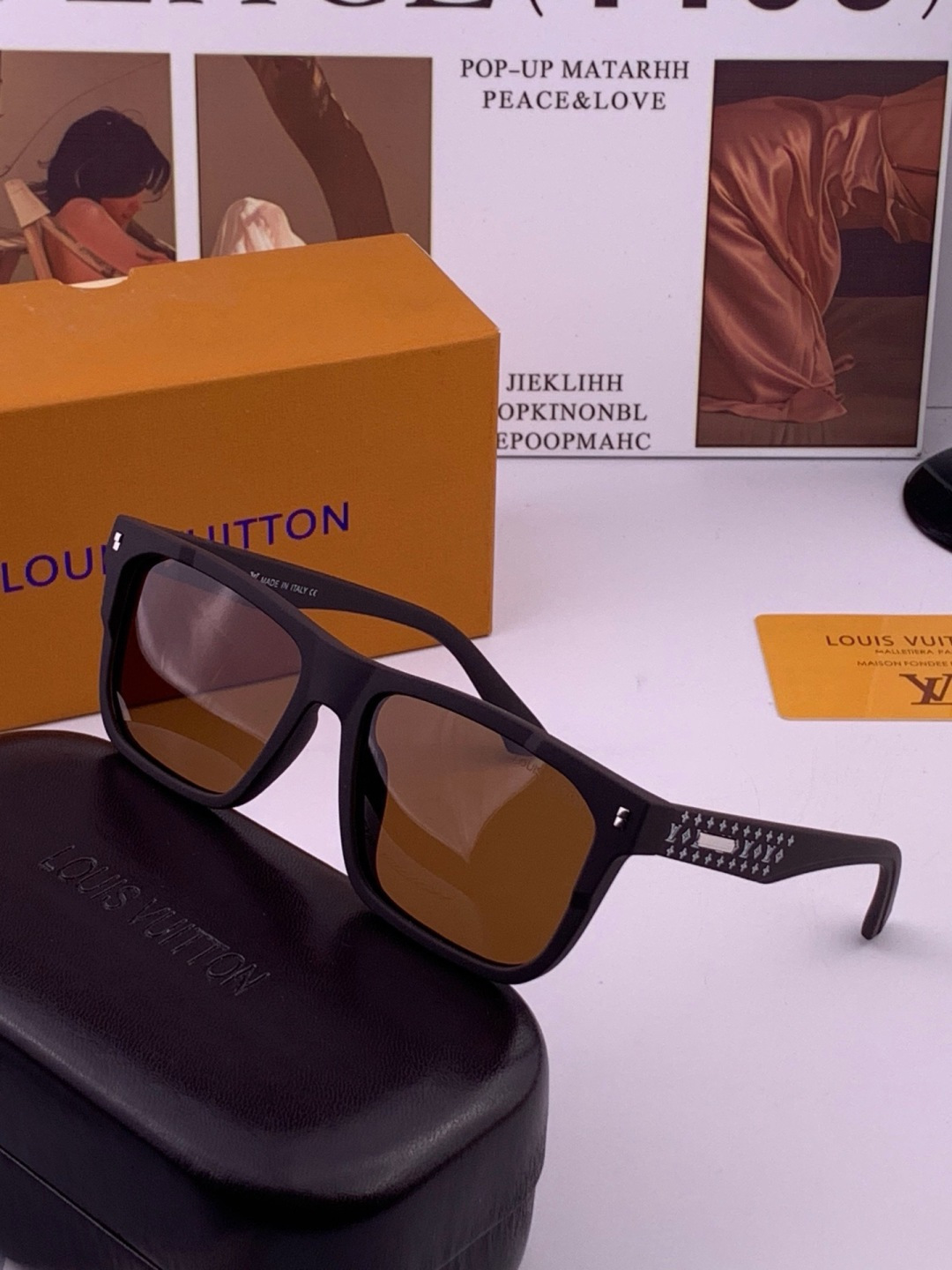 LV 开春新款  潮流爆款 时尚方框太阳镜 高品质 佩戴舒适 网红潮款墨镜 型号L8510