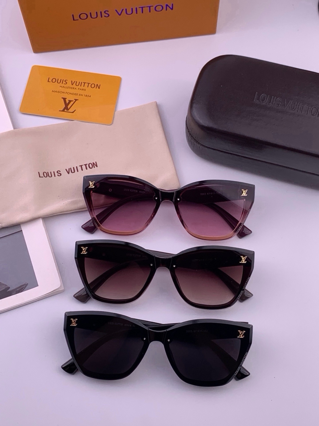 LV 太阳镜潮品官网模特同款 [玫瑰][玫瑰]四叶草🍀精致个性设计简约时尚 高品质值得拥有绝对潮爆整个夏季 新款L335