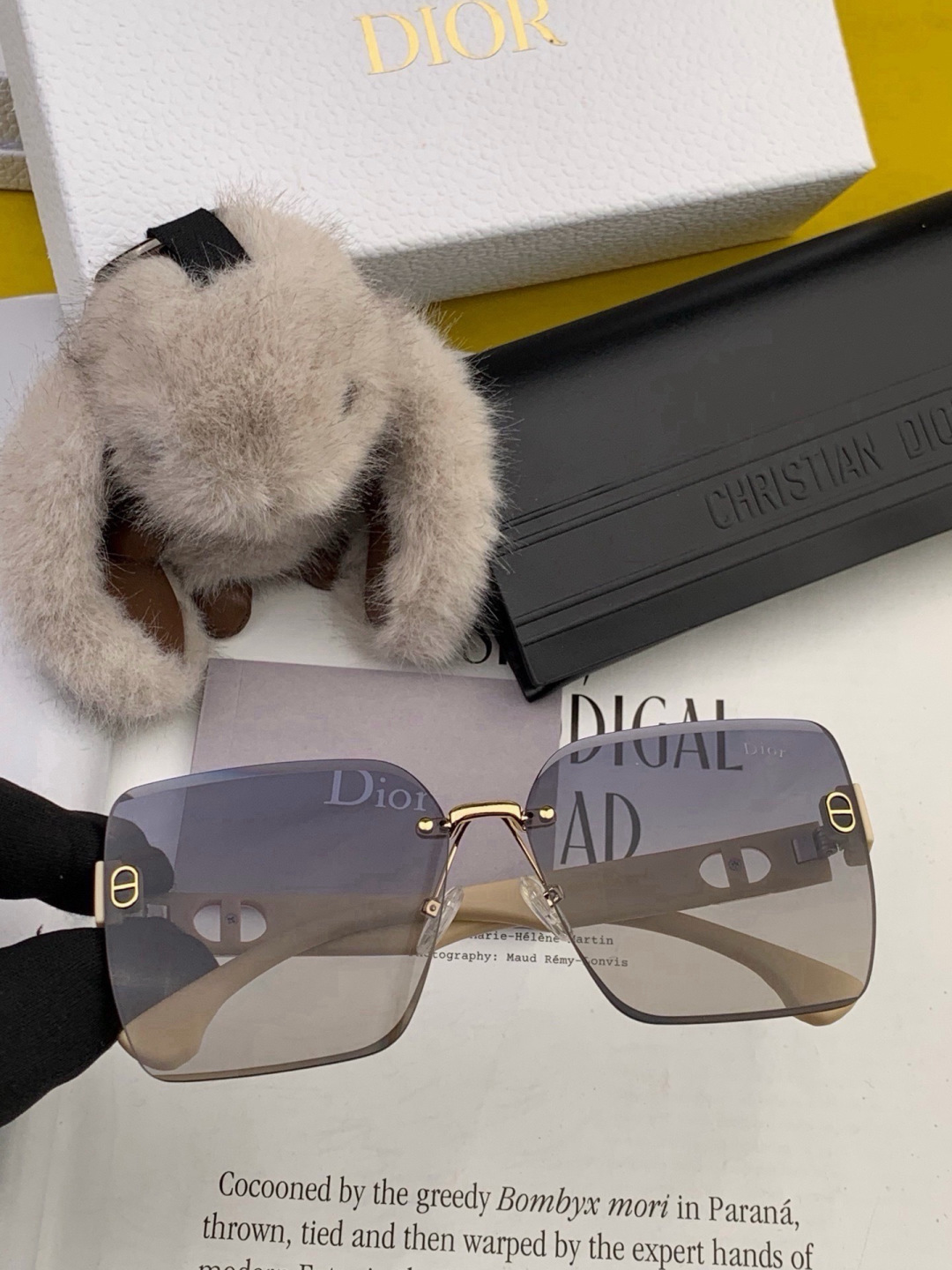 🔺 【DIOR-迪奥】开春新款 潮流爆款 时尚方框太阳镜 高品质 佩戴舒适 网红潮款墨镜 型号：D3550
