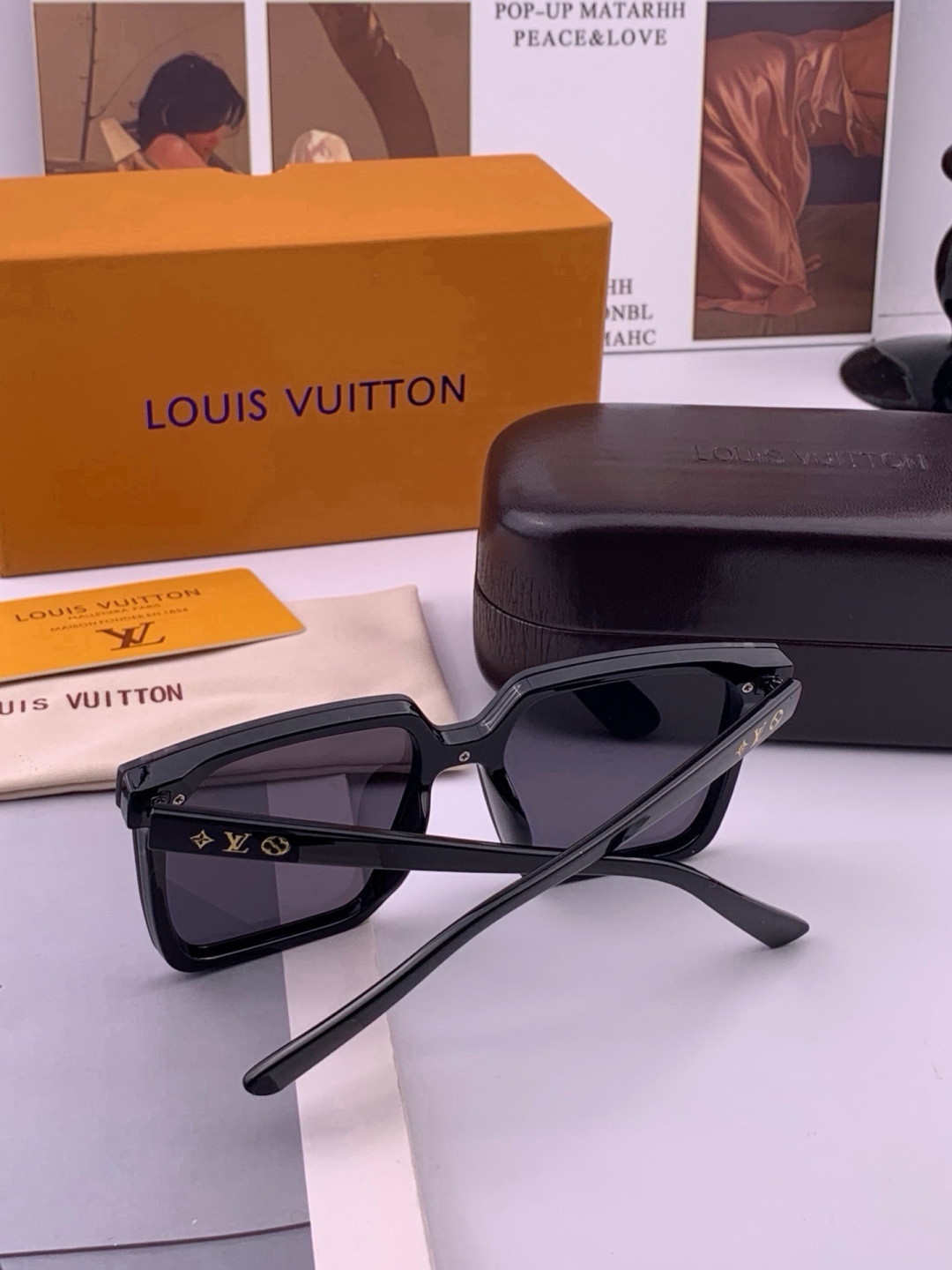 🔺LV🔻早春新款，众多明星同款[色]LV‼️‼️新款大框墨镜 ，🌈🌈宝丽来超清太阳镜🔝🔝型号：L6006