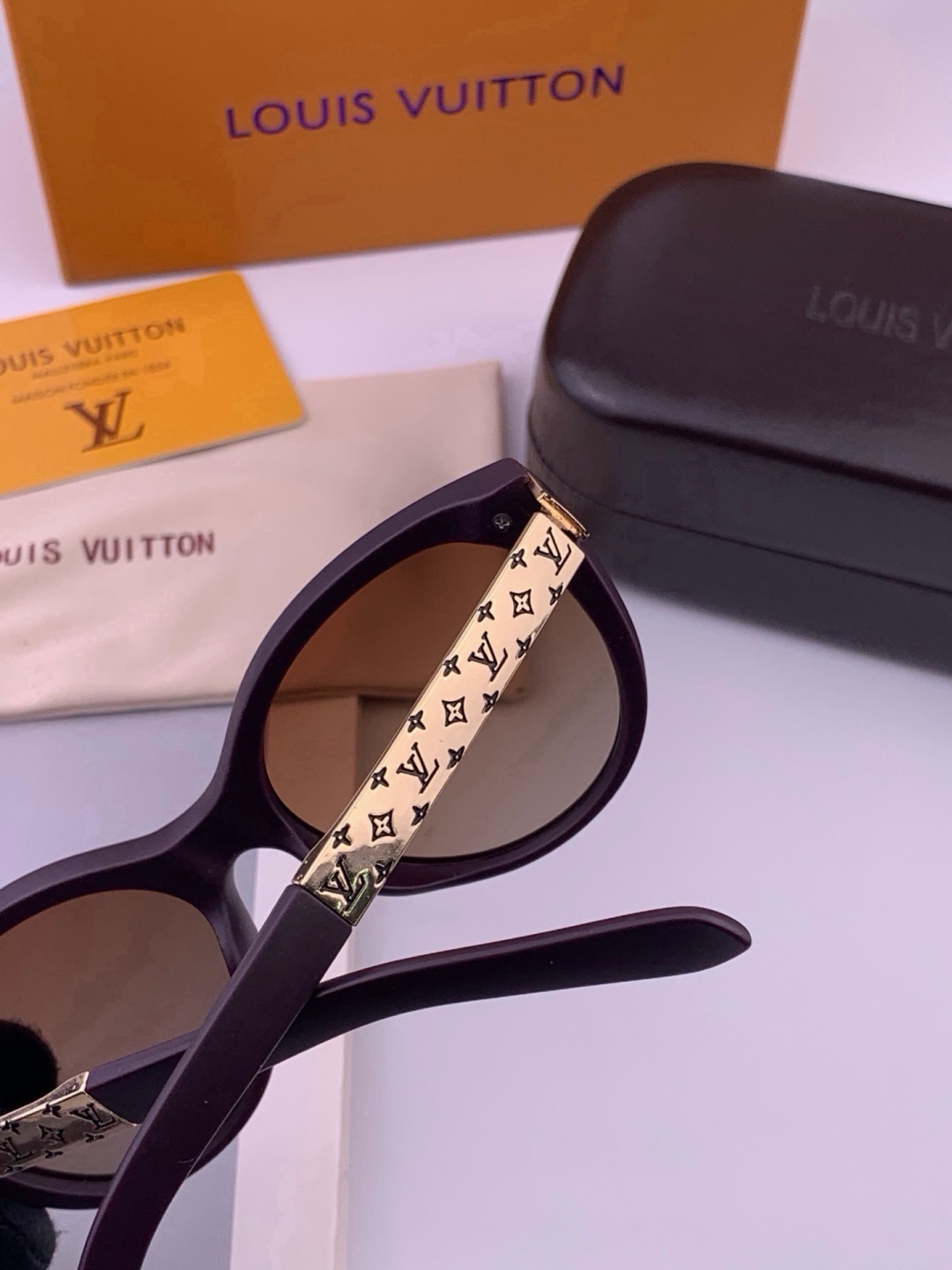 🔺LV🔻早春新款，众多明星同款[色]LV‼️‼️新款大框墨镜 ，🌈🌈宝丽来超清太阳镜🔝🔝型号：L87000