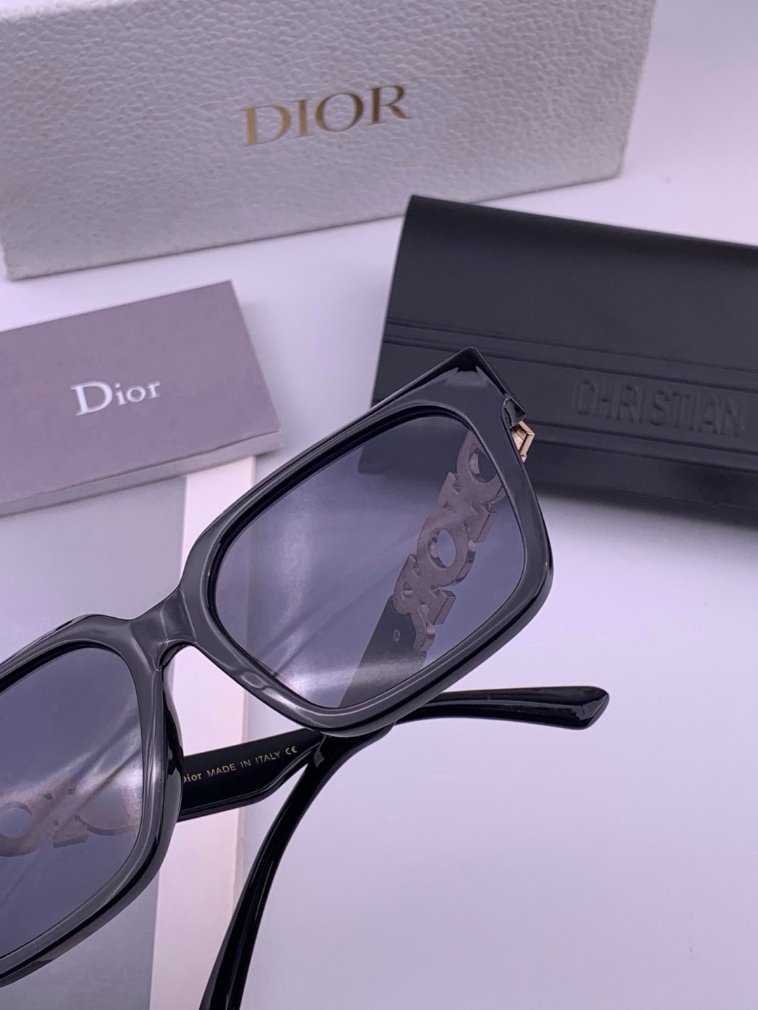 【DIOR】迪奥太阳镜 时尚造型 开车驾驶镜时尚墨镜🌸世界顶级奢华品牌，品质保证！😍😍经典款, 明星热爱!💥💥有史以来最