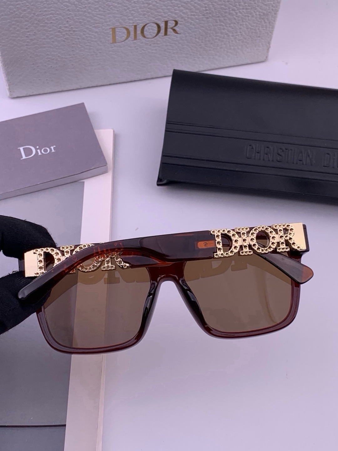 【DIOR】迪奥太阳镜 时尚造型 开车驾驶镜时尚墨镜🌸世界顶级奢华品牌，品质保证！😍😍经典款, 明星热爱!💥💥有史以来最