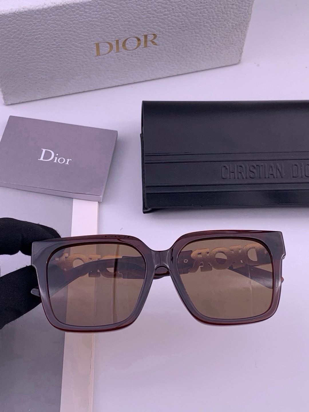 【DIOR】迪奥太阳镜 时尚造型 开车驾驶镜时尚墨镜🌸世界顶级奢华品牌，品质保证！😍😍经典款, 明星热爱!💥💥有史以来最