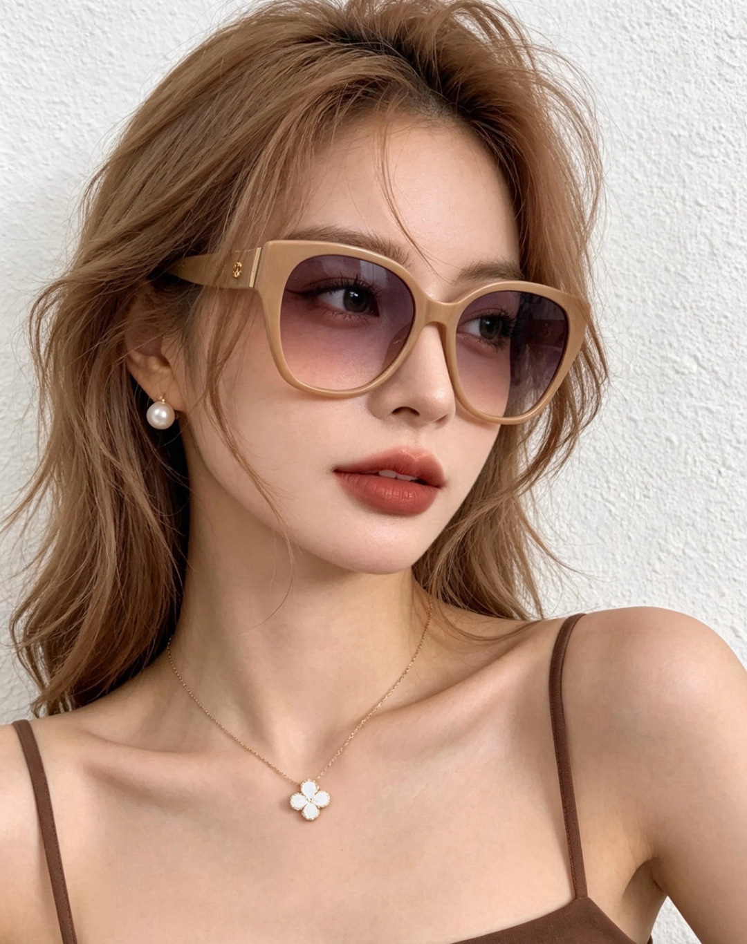 🔺CHANEL🔻官方早春新款，众多明星同款[色]香奈儿‼️‼️新款大框墨镜 ，🌈🌈宝丽来超清太阳镜🔝🔝型号：CH4700