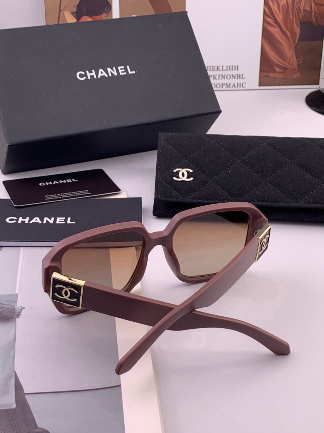 🔺CHANEL🔻官方早春新款，众多明星同款[色]香奈儿‼️‼️新款大框墨镜 ，🌈🌈宝丽来超清太阳镜🔝🔝型号：CH8700