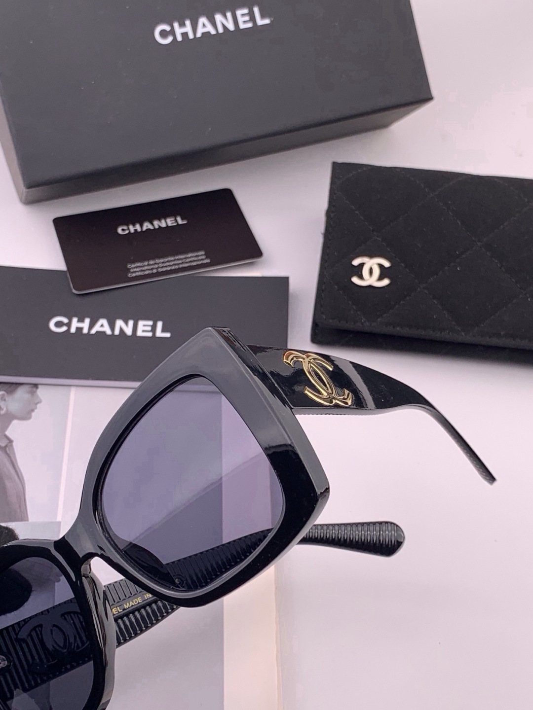 🔺CHANEL🔻官方早春新款，众多明星同款[色]香奈儿‼️‼️新款大框墨镜 ，🌈🌈宝丽来超清太阳镜🔝🔝型号：CH8700