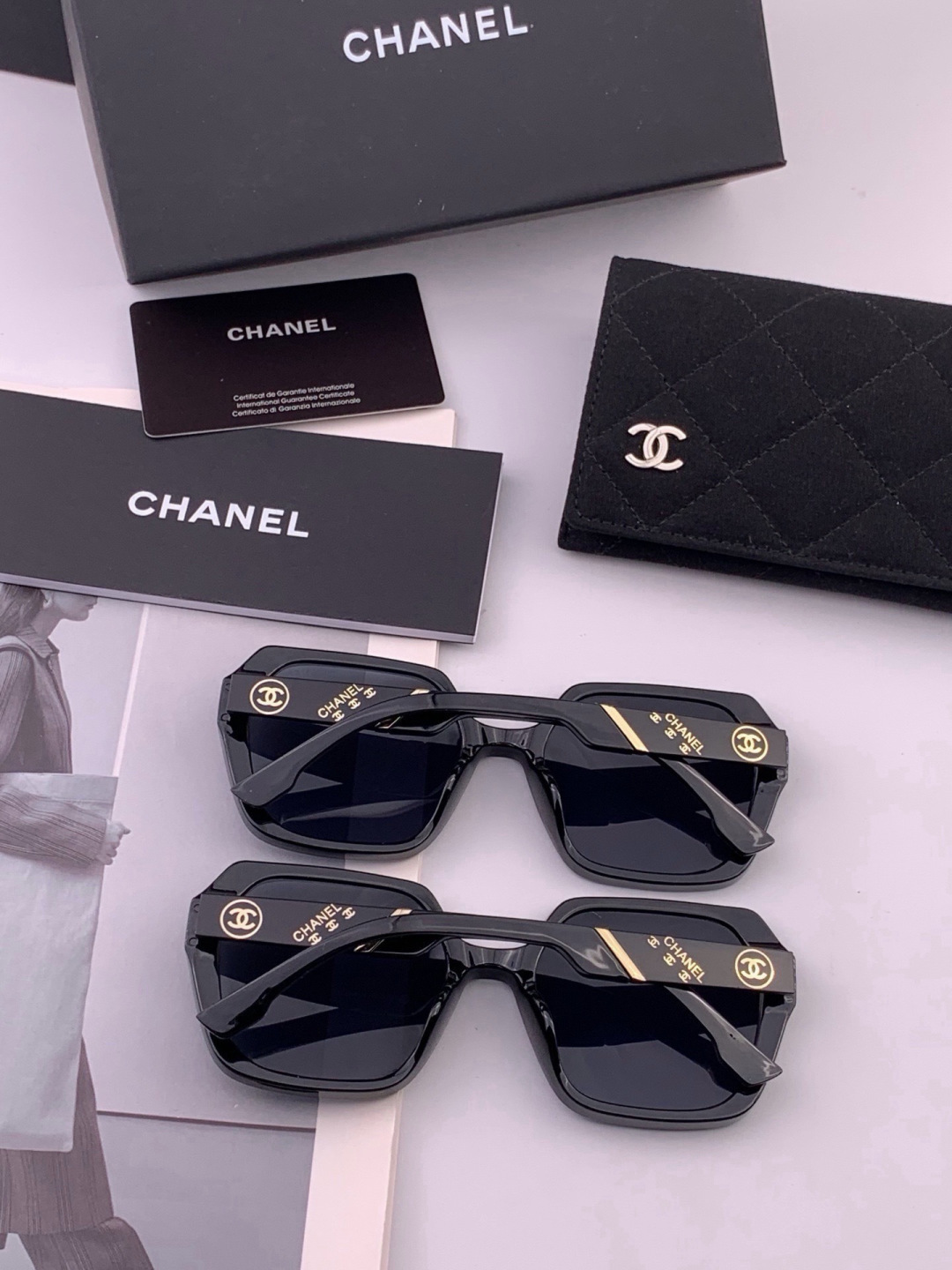 🔺CHANEL🔻官方早春新款，众多明星同款[色]香奈儿‼️‼️新款大框墨镜 ，🌈🌈宝丽来超清太阳镜🔝🔝型号：CH8402
