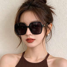 🔺 【香奈儿】开春新款 潮流爆款 时尚方框偏光太阳镜 高品质 佩戴舒适 网红潮款墨镜 型号:CH5108 🔺 【香奈儿】开春新款 潮流爆款 时尚方框偏光太阳镜 高品质 佩戴舒适 网红潮款墨镜 型号:CH5108