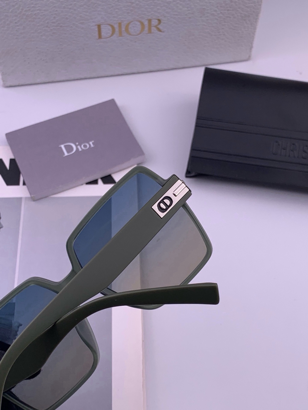 🔺 【DIOR】开春新款 潮流爆款 时尚方框偏光太阳镜 高品质 佩戴舒适 网红潮款墨镜 女士高清加厚偏光太阳镜🕶️ 🎉高
