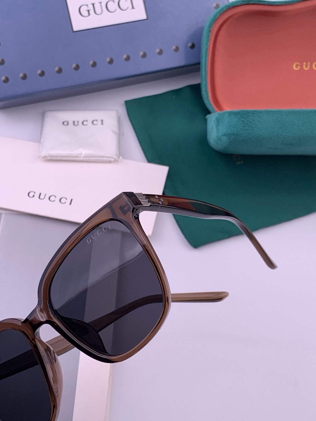 🔺 【GUCCI-偏光太阳镜】开春新款 潮流爆款 时尚偏光太阳镜 高品质 佩戴舒适 网红潮款墨镜 女士高清偏光太阳镜🕶️