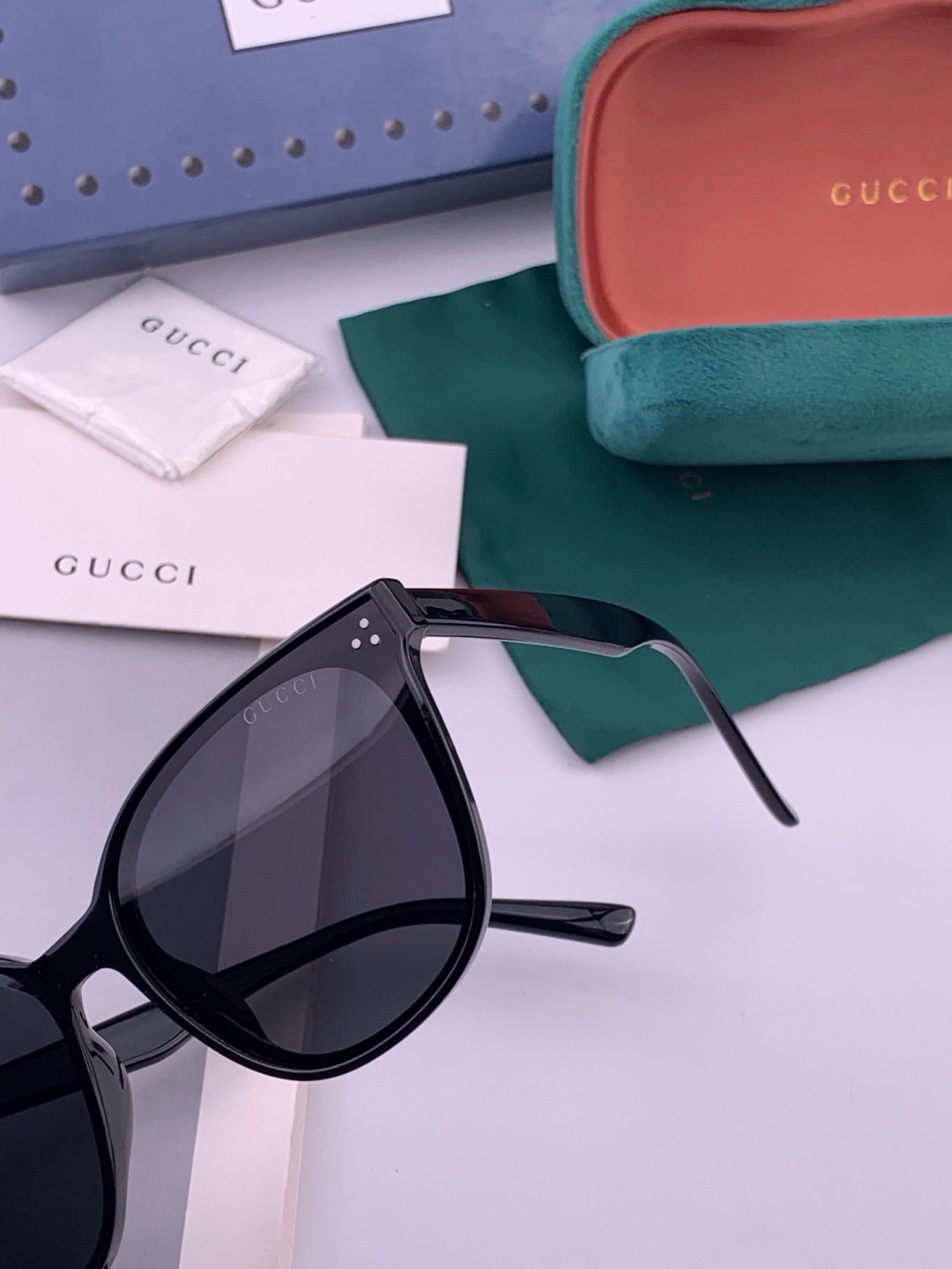 🔺 【GUCCI-偏光太阳镜】开春新款 潮流爆款 时尚偏光太阳镜 高品质 佩戴舒适 网红潮款墨镜 女士高清偏光太阳镜🕶️