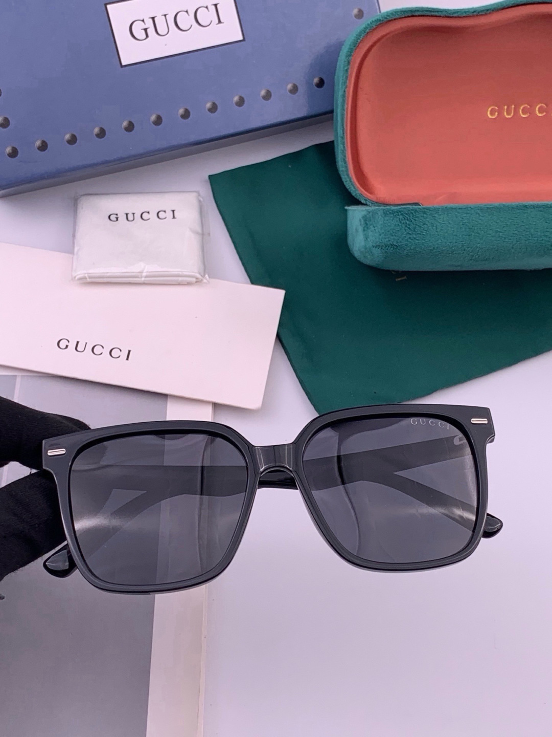 🔺 【GUCCI-偏光太阳镜】开春新款 潮流爆款 时尚偏光太阳镜 高品质 佩戴舒适 网红潮款墨镜 女士高清偏光太阳镜🕶️
