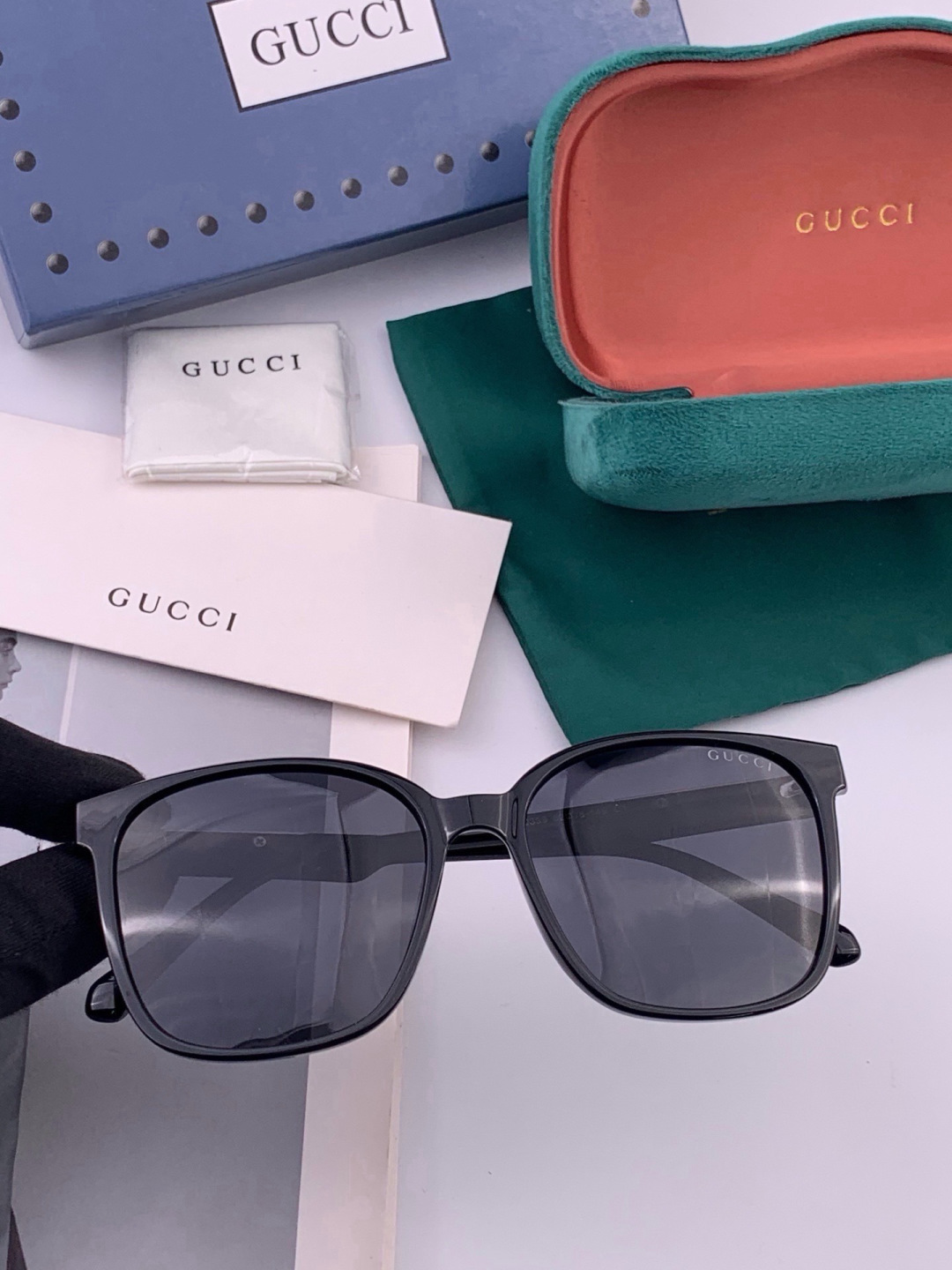 🔺 【GUCCI-偏光太阳镜】开春新款 潮流爆款 时尚偏光太阳镜 高品质 佩戴舒适 网红潮款墨镜 女士高清偏光太阳镜🕶️