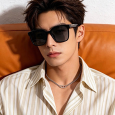 🔺 【GUCCI-偏光太阳镜】开春新款 潮流爆款 时尚偏光太阳镜 高品质 佩戴舒适 网红潮款墨镜 女士高清偏光太阳镜🕶️ 🔺 【GUCCI-偏光太阳镜】开春新款 潮流爆款 时尚偏光太阳镜 高品质 佩戴舒适 网红潮款墨镜 女士高清偏光太阳镜🕶️