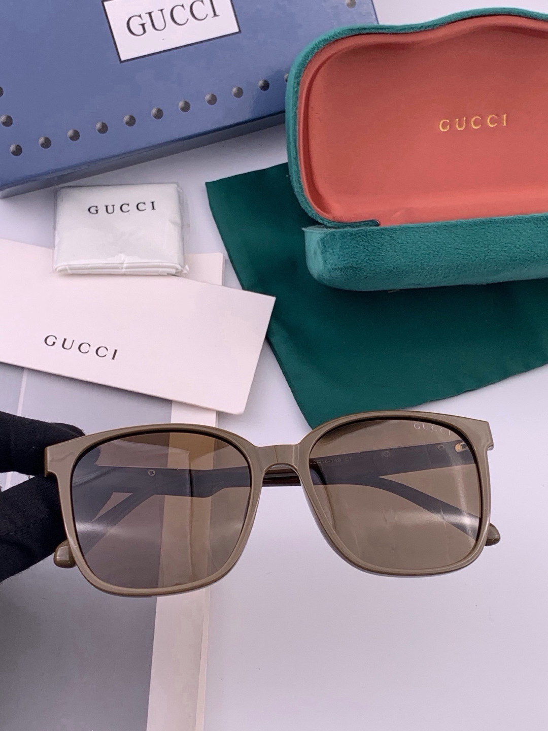 🔺 【GUCCI-偏光太阳镜】开春新款 潮流爆款 时尚偏光太阳镜 高品质 佩戴舒适 网红潮款墨镜 女士高清偏光太阳镜🕶️