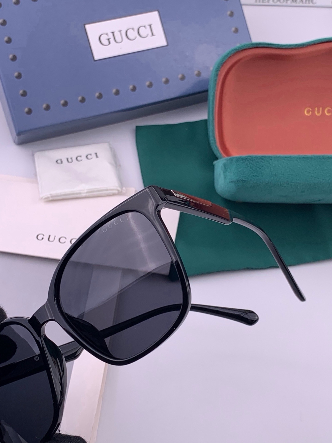 🔺 【GUCCI-偏光太阳镜】开春新款 潮流爆款 时尚偏光太阳镜 高品质 佩戴舒适 网红潮款墨镜 女士高清偏光太阳镜🕶️
