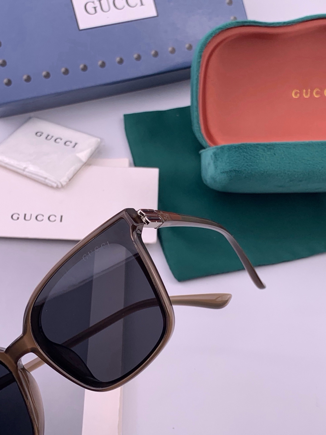 🔺 【GUCCI-偏光太阳镜】开春新款 潮流爆款 时尚偏光太阳镜 高品质 佩戴舒适 网红潮款墨镜 女士高清偏光太阳镜🕶️