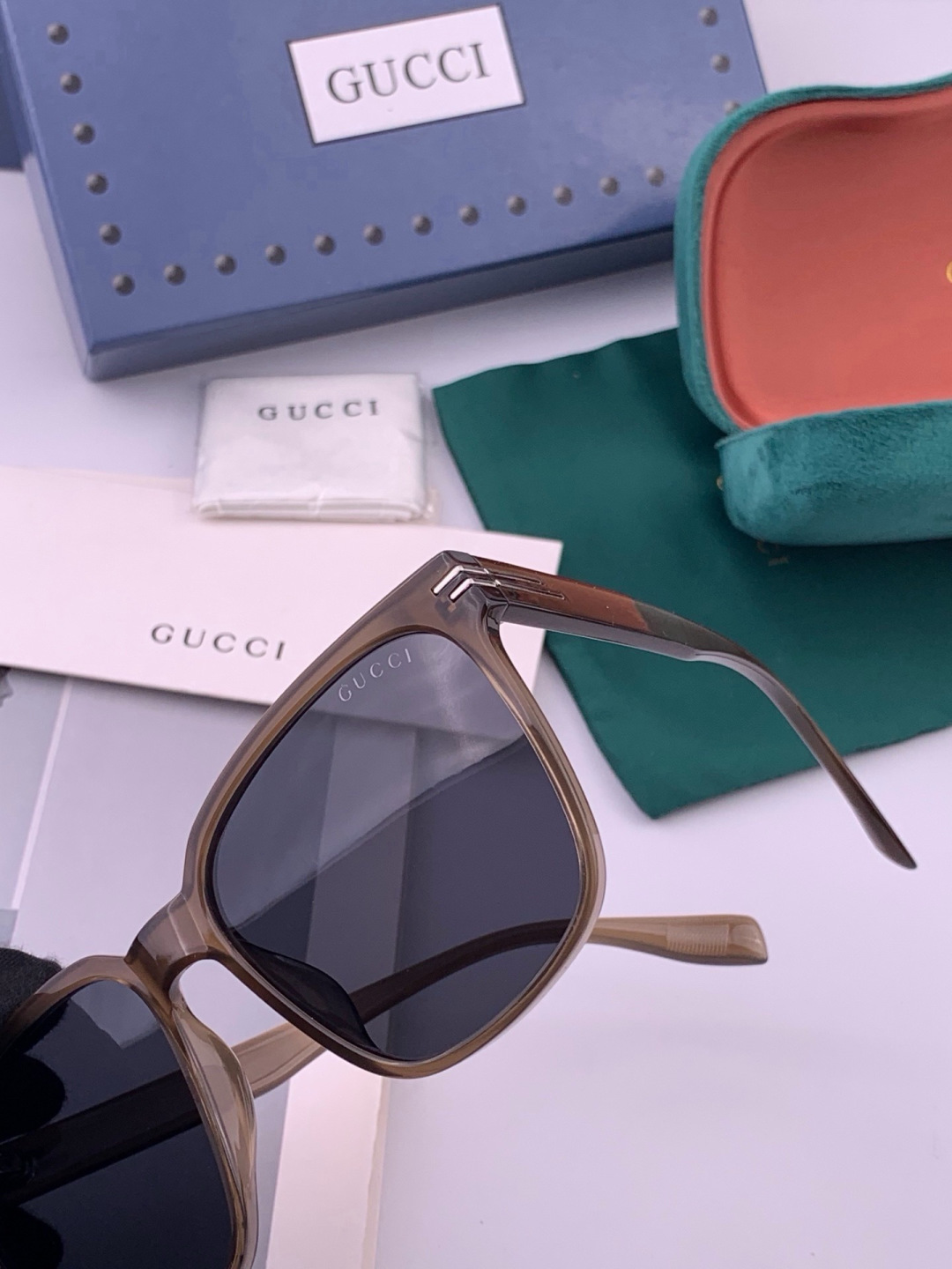🔺 【GUCCI-偏光太阳镜】开春新款 潮流爆款 时尚偏光太阳镜 高品质 佩戴舒适 网红潮款墨镜 女士高清偏光太阳镜🕶️