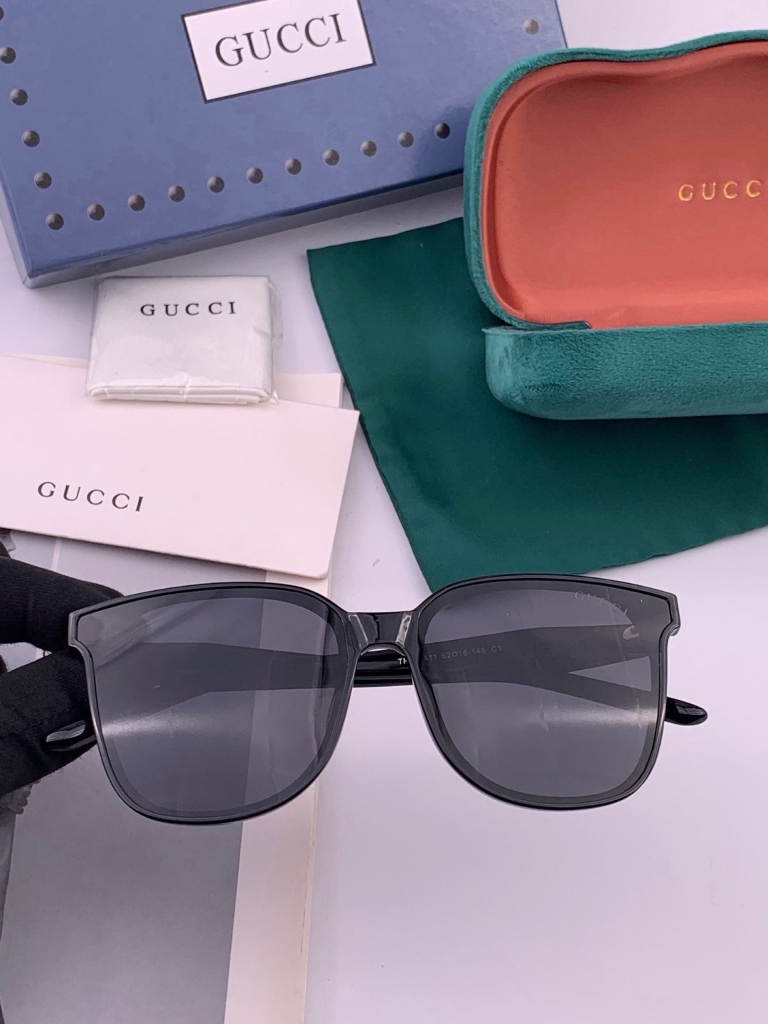 🔺 【GUCCI-偏光太阳镜】开春新款 潮流爆款 时尚偏光太阳镜 高品质 佩戴舒适 网红潮款墨镜 女士高清偏光太阳镜🕶️