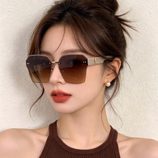 【CHANEL】香奈儿 新款潮流爆款 时尚方框太阳镜 佩戴舒适 网红潮款墨镜 女士高清加厚偏光太阳镜🕶️ 🎉高品质TR 【CHANEL】香奈儿 新款潮流爆款 时尚方框太阳镜 佩戴舒适 网红潮款墨镜 女士高清加厚偏光太阳镜🕶️ 🎉高品质TR