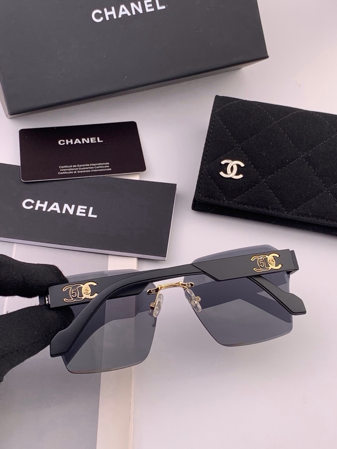 【CHANEL】香奈儿 新款潮流爆款 时尚方框太阳镜 佩戴舒适 网红潮款墨镜  女士高清加厚偏光太阳镜🕶️ 🎉高品质TR