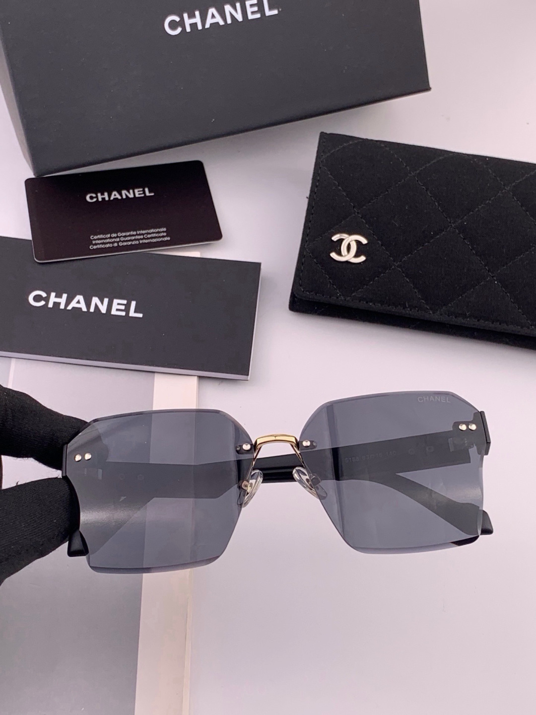 【CHANEL】香奈儿 新款潮流爆款 时尚方框太阳镜 佩戴舒适 网红潮款墨镜  女士高清加厚偏光太阳镜🕶️ 🎉高品质TR