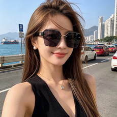 【CHANEL】香奈儿 新款潮流爆款 时尚方框太阳镜 佩戴舒适 网红潮款墨镜 女士高清加厚偏光太阳镜🕶️ 🎉高品质TR 【CHANEL】香奈儿 新款潮流爆款 时尚方框太阳镜 佩戴舒适 网红潮款墨镜 女士高清加厚偏光太阳镜🕶️ 🎉高品质TR
