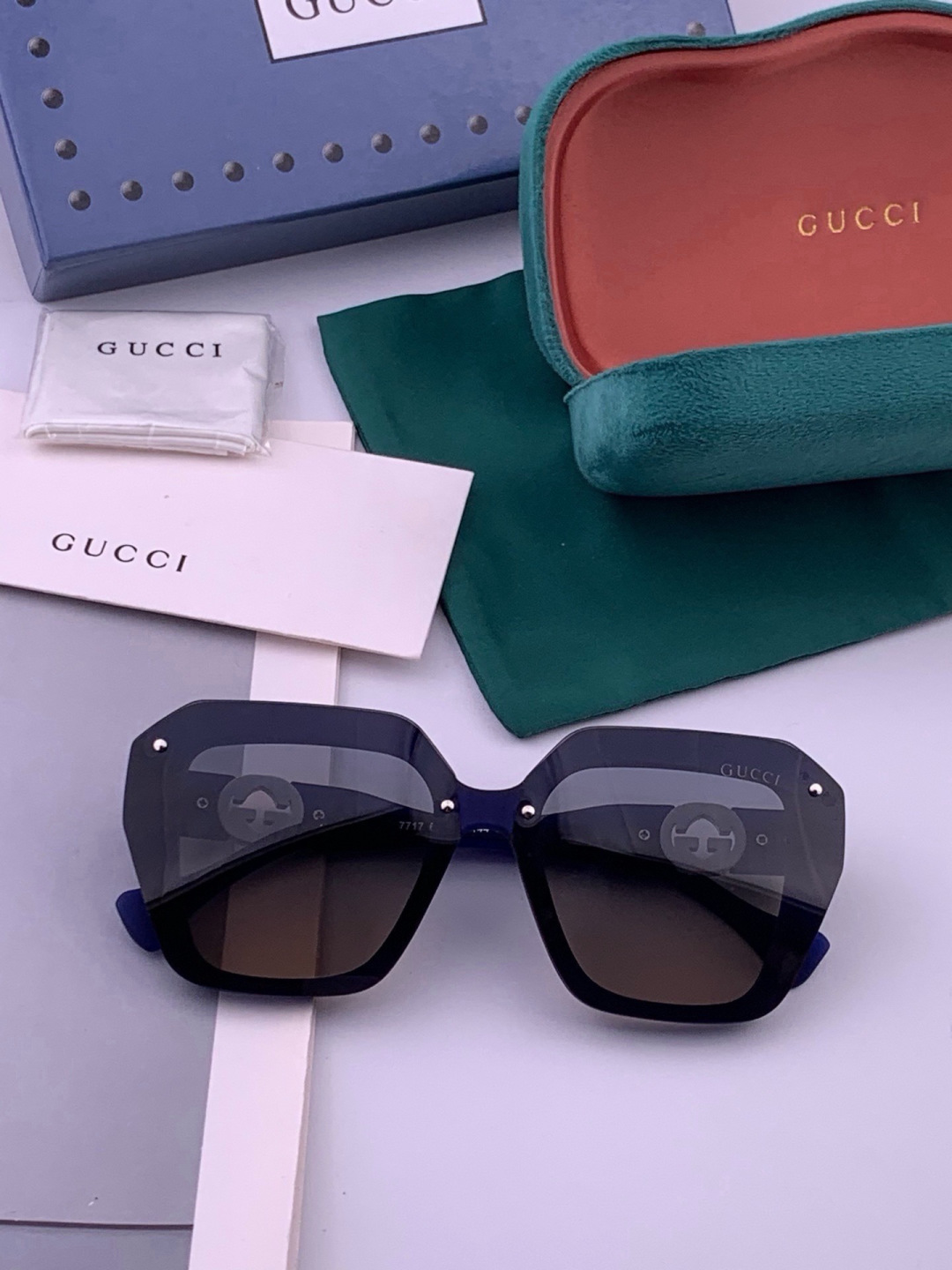 🔺 【GUCCI-偏光太阳镜】开春新款 潮流爆款 时尚方框偏光太阳镜 高品质 佩戴舒适 网红潮款墨镜 女士高清偏光太阳镜