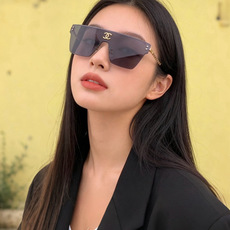 【CHANEL】香奈儿 新款潮流爆款 时尚大框太阳镜 佩戴舒适 网红潮款墨镜 女士高清太阳镜🕶️ 🎉高品质 ♥️♥️型 【CHANEL】香奈儿 新款潮流爆款 时尚大框太阳镜 佩戴舒适 网红潮款墨镜 女士高清太阳镜🕶️ 🎉高品质 ♥️♥️型