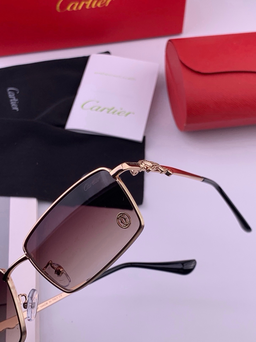 【卡地亚-cartier】 时尚高贵 很美手工🔝🔝高端品质 男女通用太阳眼镜 经典之作  有分量有质感的一款太阳镜  电