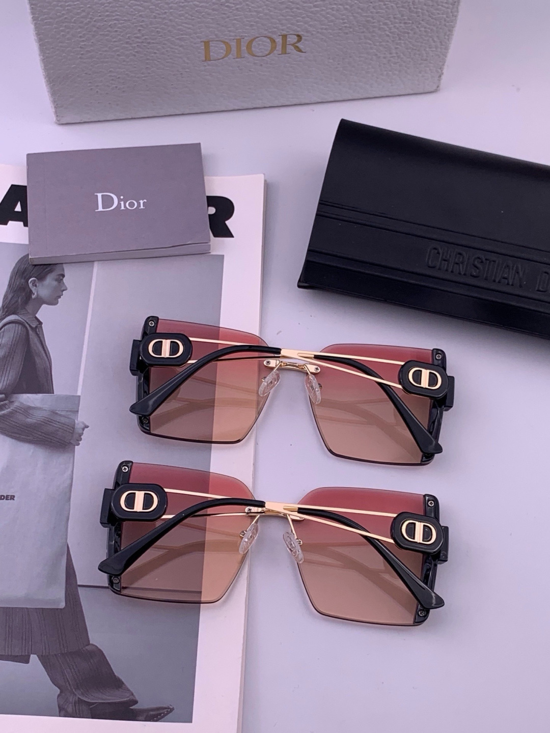 🔺 【DIOR-迪奥】开春新款 潮流爆款 时尚方框太阳镜 高品质 佩戴舒适 网红潮款墨镜 型号：D2365