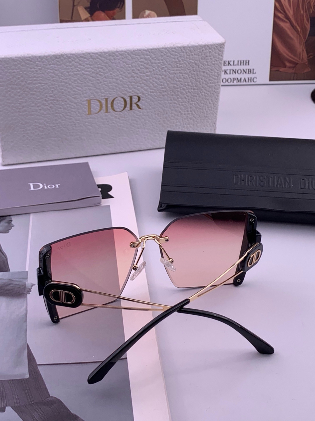 🔺 【DIOR-迪奥】开春新款 潮流爆款 时尚方框太阳镜 高品质 佩戴舒适 网红潮款墨镜 型号：D2365