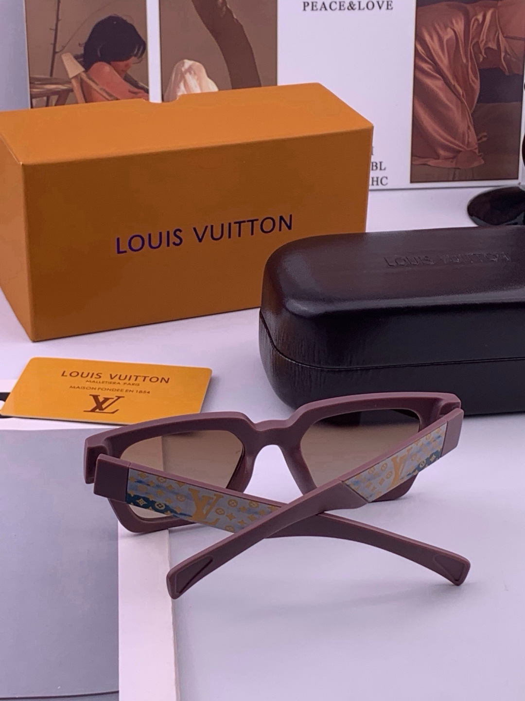 🔺LV🔻早春新款，众多明星同款[色]LV‼️‼️新款大框墨镜 ，🌈🌈宝丽来超清太阳镜🔝🔝型号：L37000